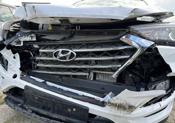 Hyundai Tucson cena 53700 przebieg: 45414, rok produkcji 2019 z Nysa małe 191